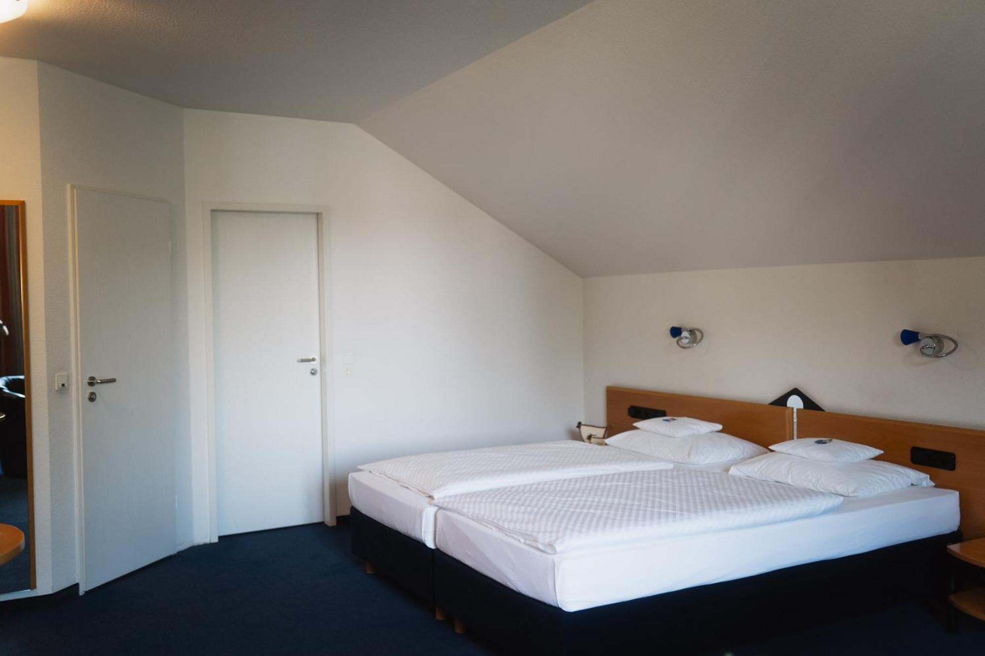 Hotel Am Weiher Эркеленц Экстерьер фото